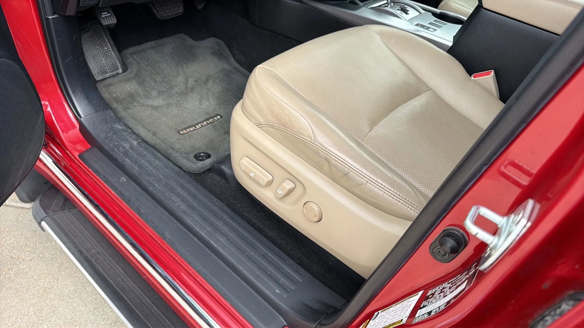 Used 2015 Toyota 4Runner Limited AWD/4WD image 86