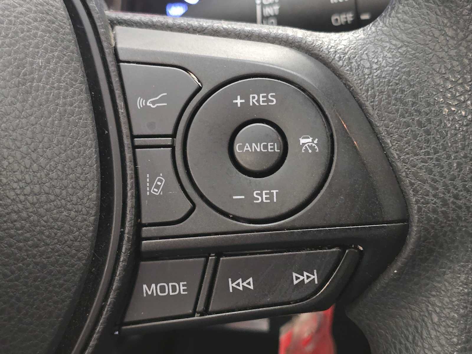 Used 2019 Toyota RAV4 LE w/ All Weather Liner Package AWD/4WD image 19