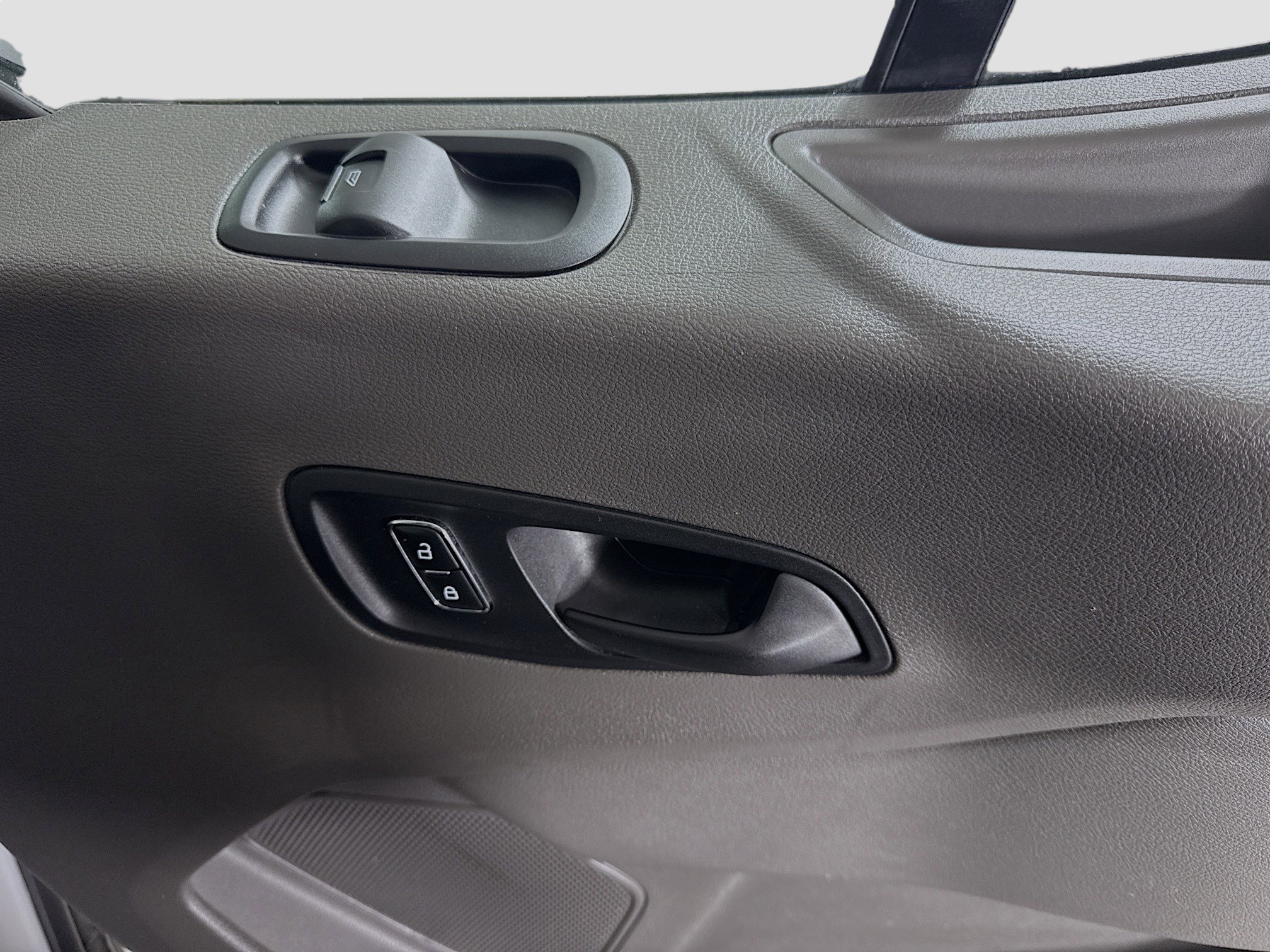 Used 2023 Ford Transit 350 XLT image 29