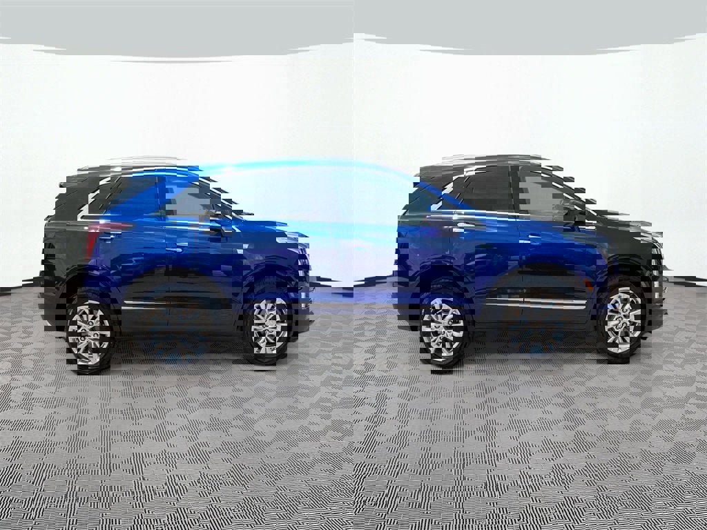 New 2025 Cadillac XT5 Luxury image 8