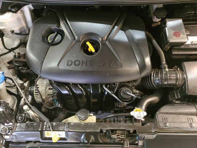 Used 2013 Hyundai Elantra GLS w/ Preferred Pkg FWD image 23