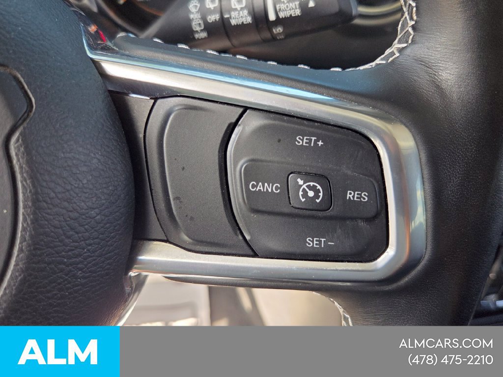 Used 2022 Jeep Wrangler Unlimited Sahara w/ Cold Weather Group AWD/4WD image 25