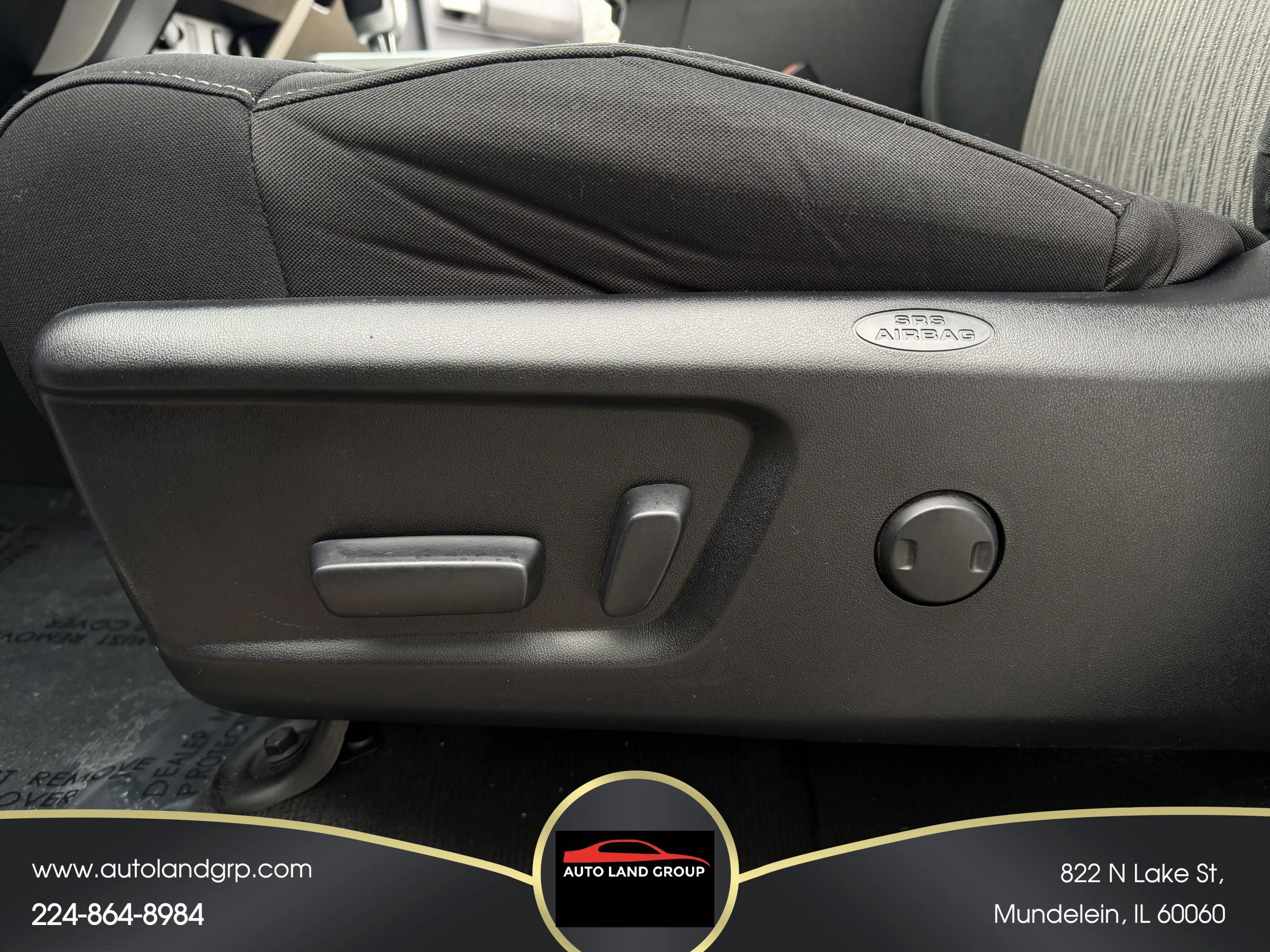 Used 2015 Toyota Tundra SR5 w/ SR5 Upgrade Package image 18