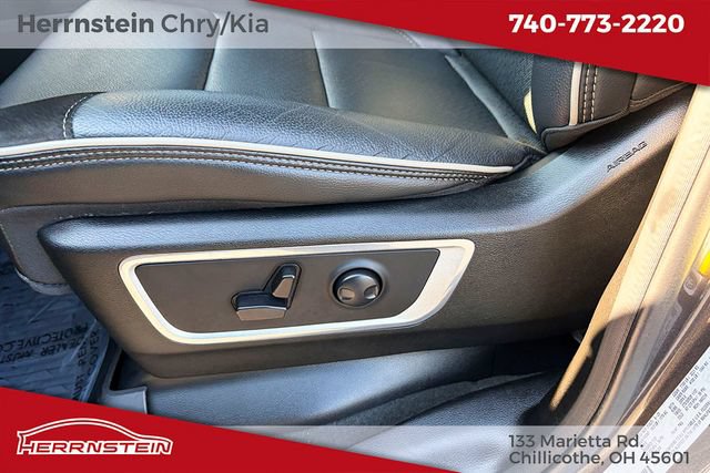 Used 2023 RAM 1500 Laramie AWD/4WD image 14