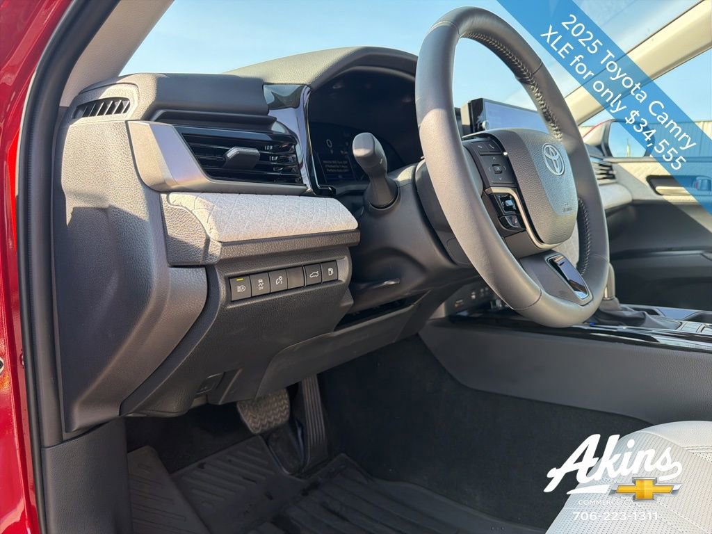 Used 2025 Toyota Camry XLE image 14