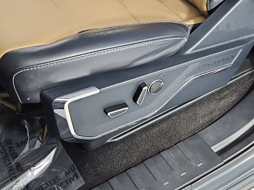 Used 2021 Ford F150 Lariat RWD image 23