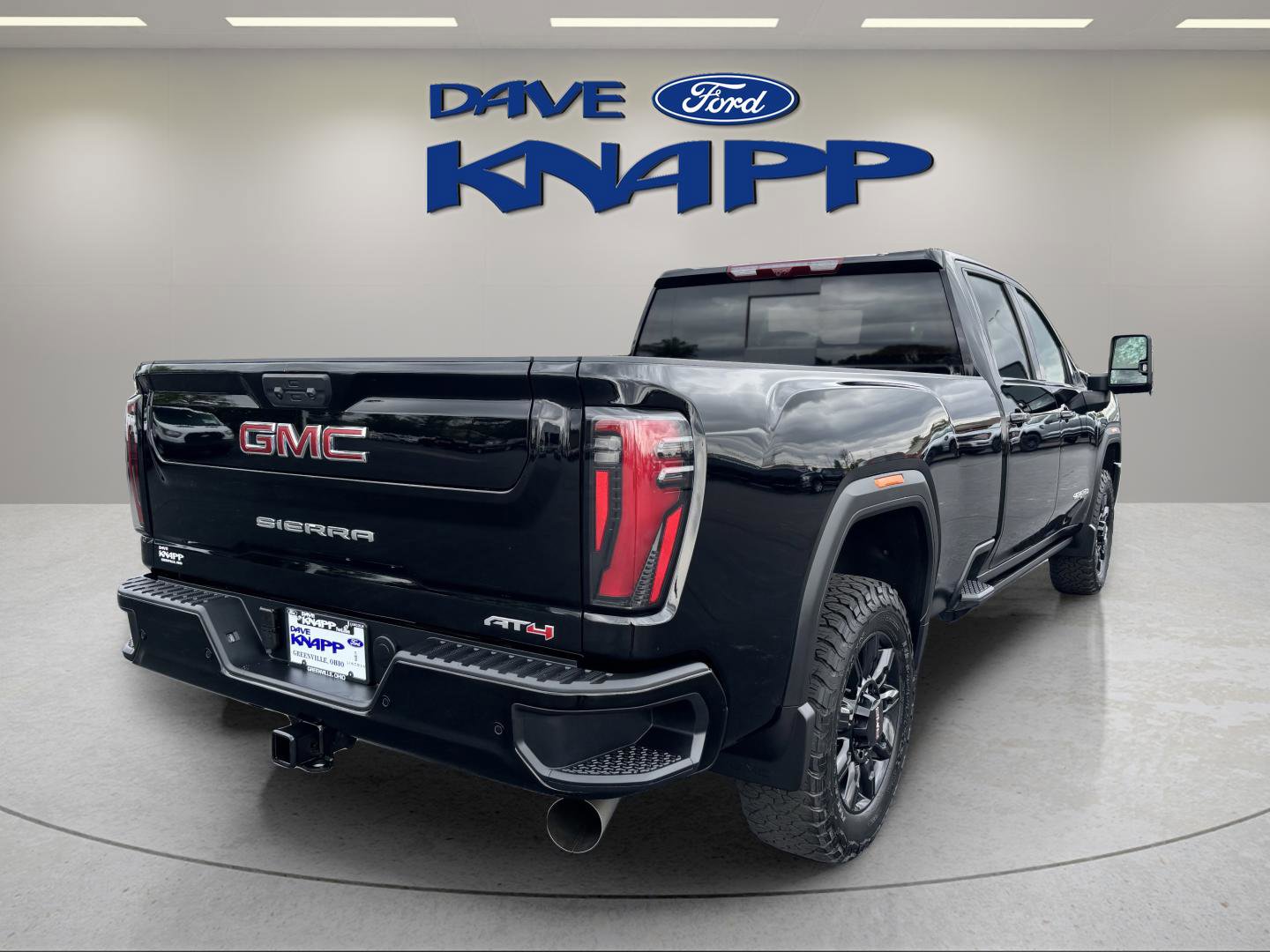 Used 2025 GMC Sierra 2500 AT4 w/ AT4 Premium Plus Package AWD/4WD image 7