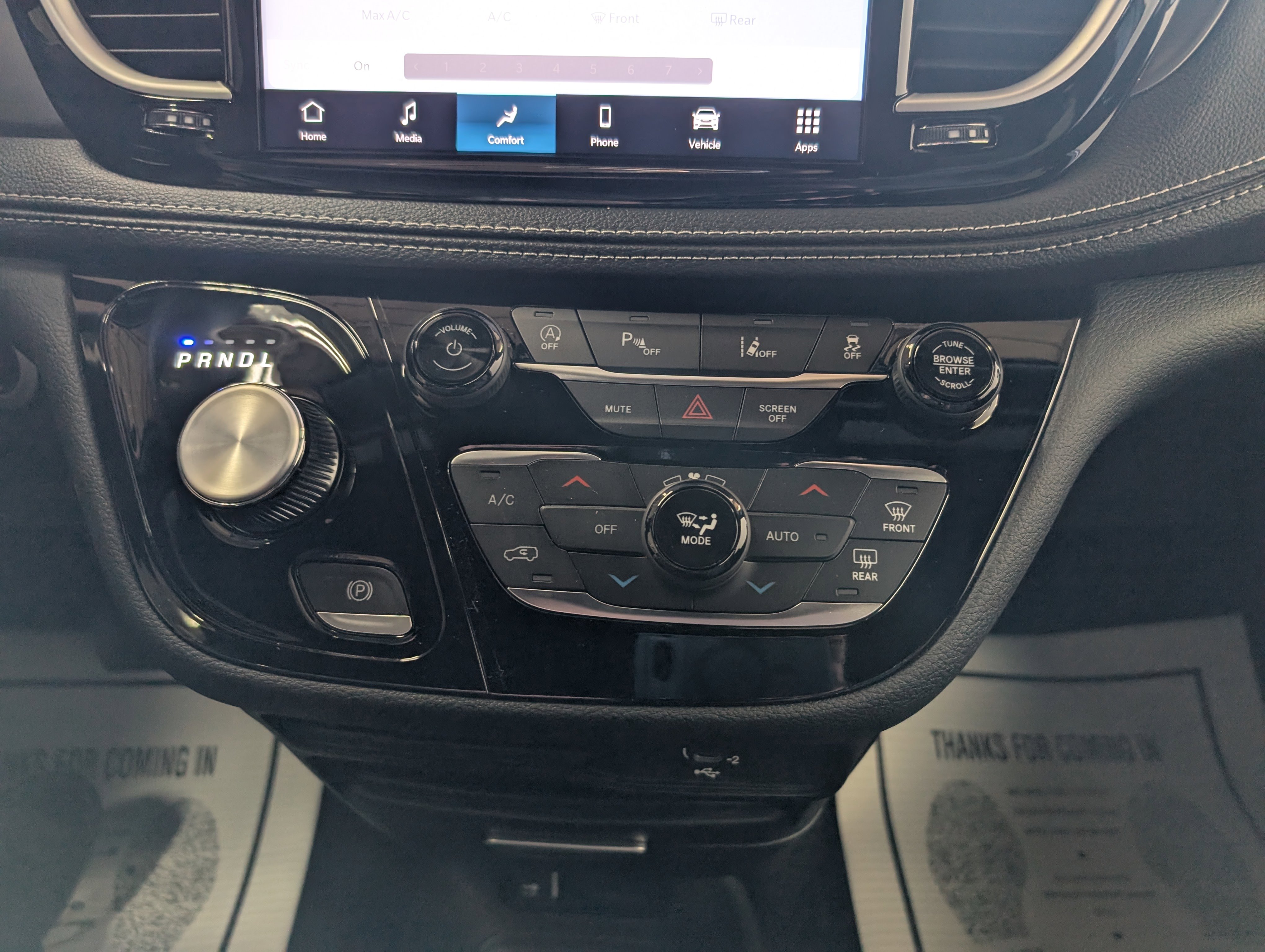 New 2026 Chrysler Pacifica Select image 14