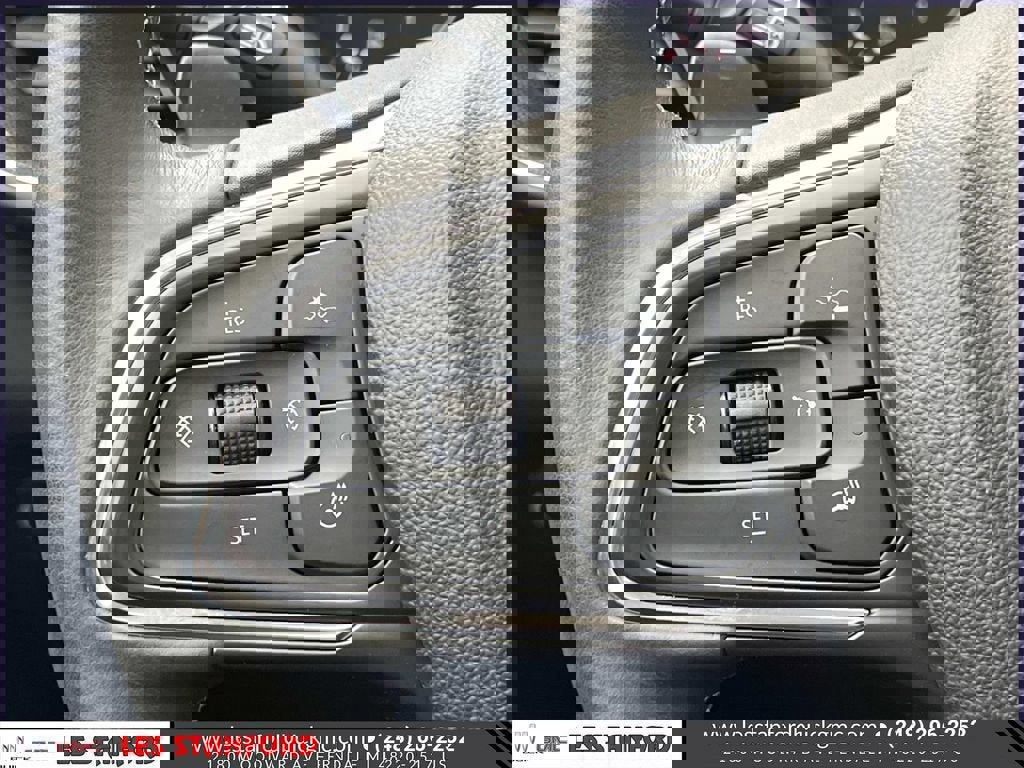 Certified 2023 Buick Envision Essence w/ Sport Touring Package image 33