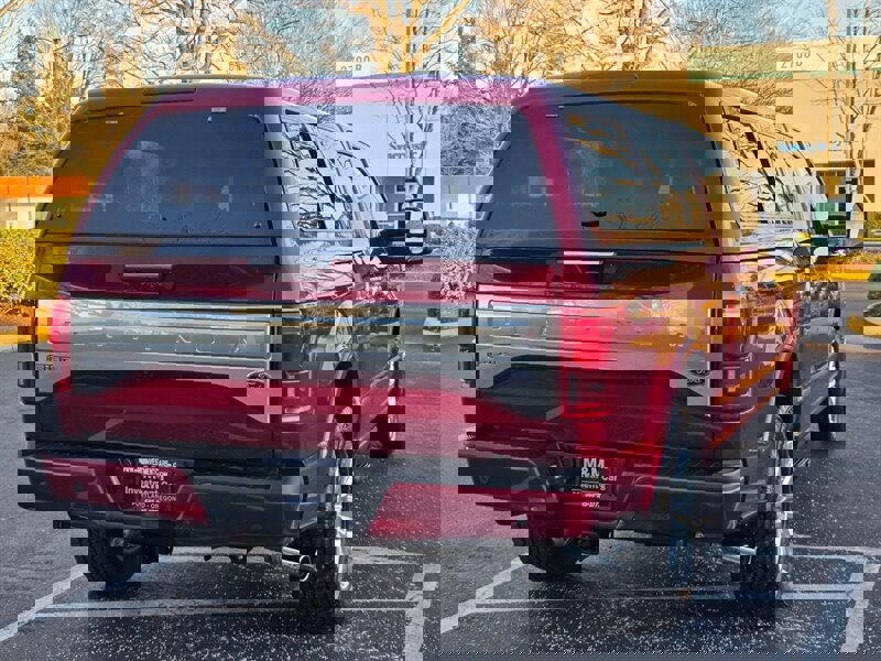 Used 2017 Ford F150 Platinum w/ Equipment Group 701A Luxury AWD/4WD image 8