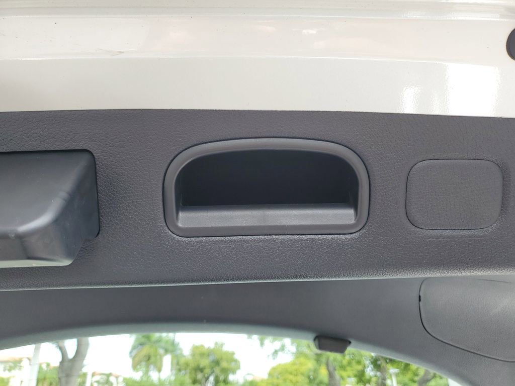 Used 2022 Kia Stinger GT-Line w/ Sun & Sound Package image 9