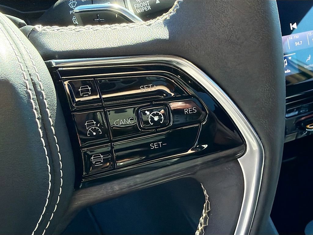 Used 2023 Jeep Grand Cherokee Overland image 40