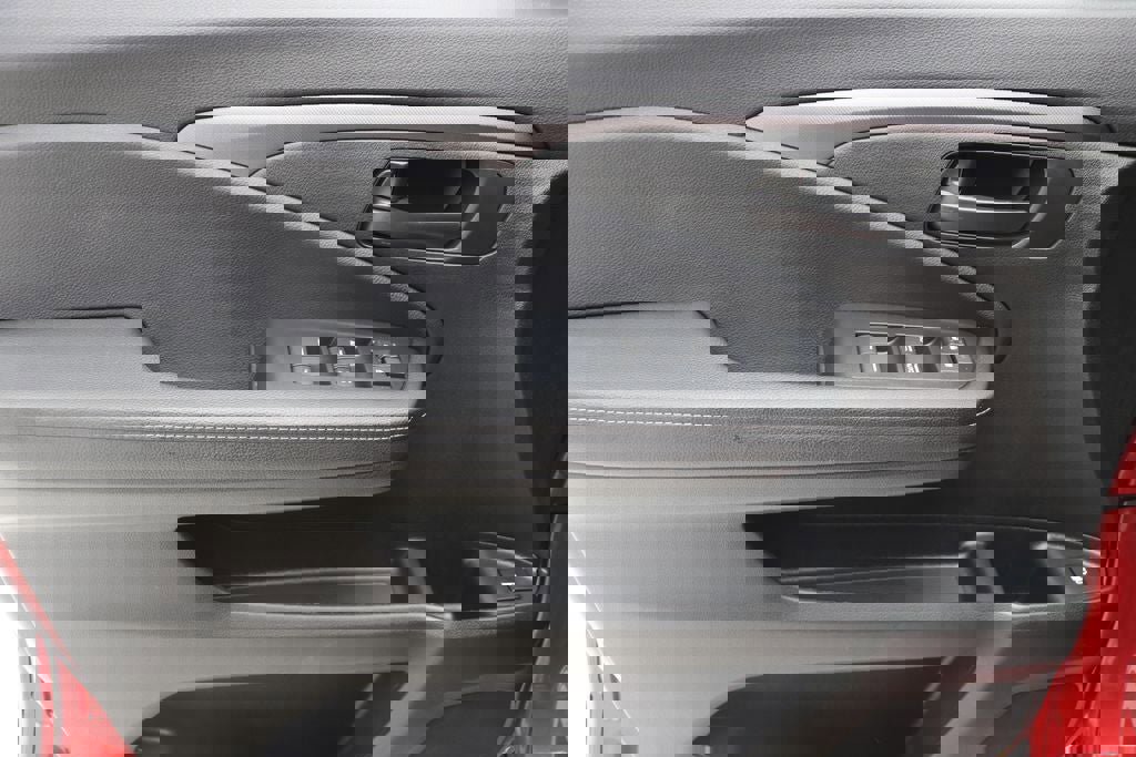 Used 2025 Honda Ridgeline Sport image 16