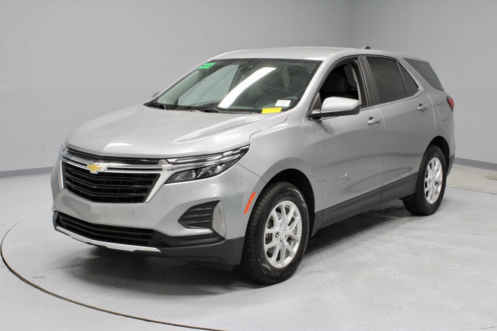 Used 2023 Chevrolet Equinox LT w/ Driver Convenience Package AWD/4WD image 8