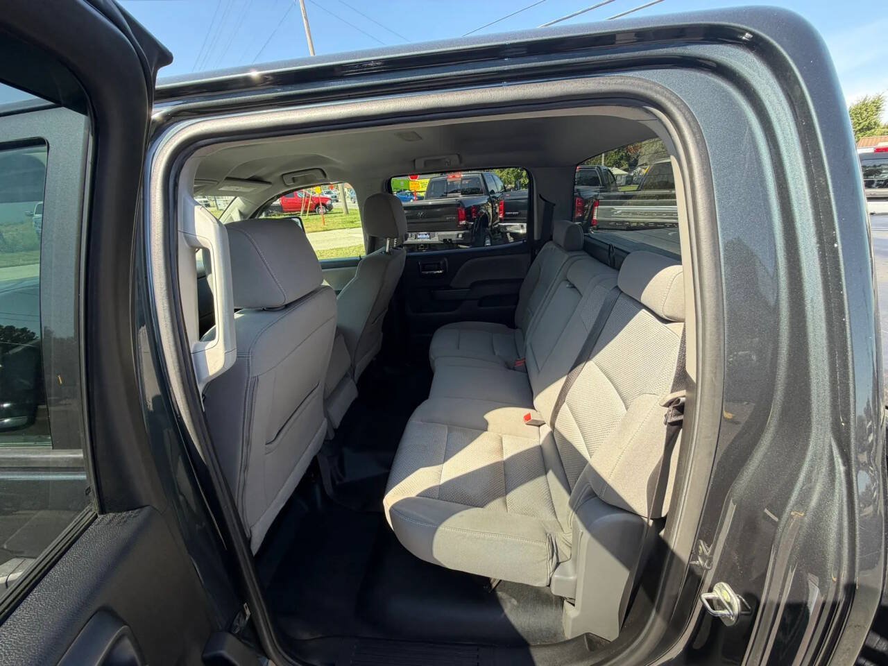 Used 2019 Chevrolet Silverado 2500 W/T AWD/4WD image 16