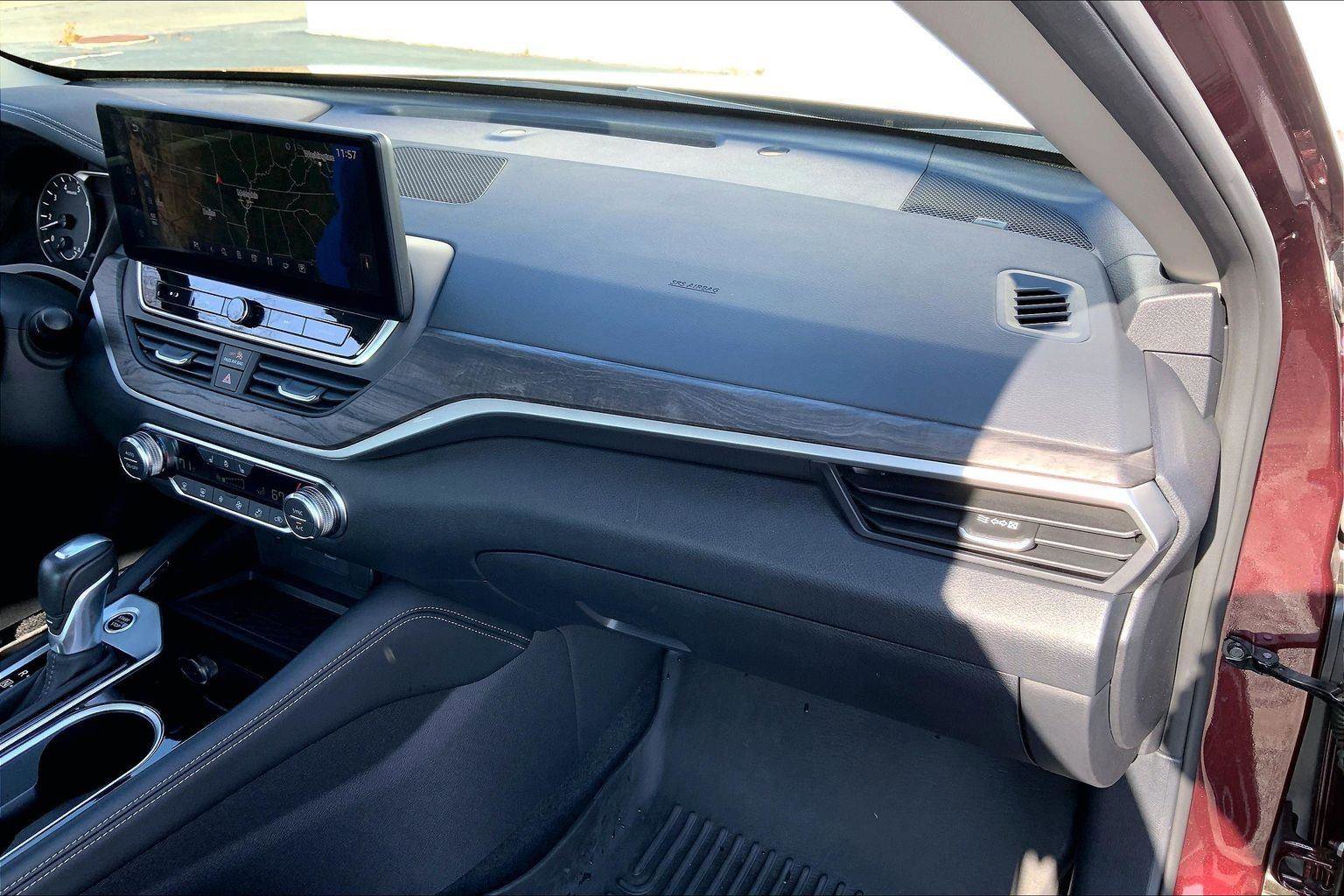 Used 2024 Nissan Altima 2.5 SL image 15