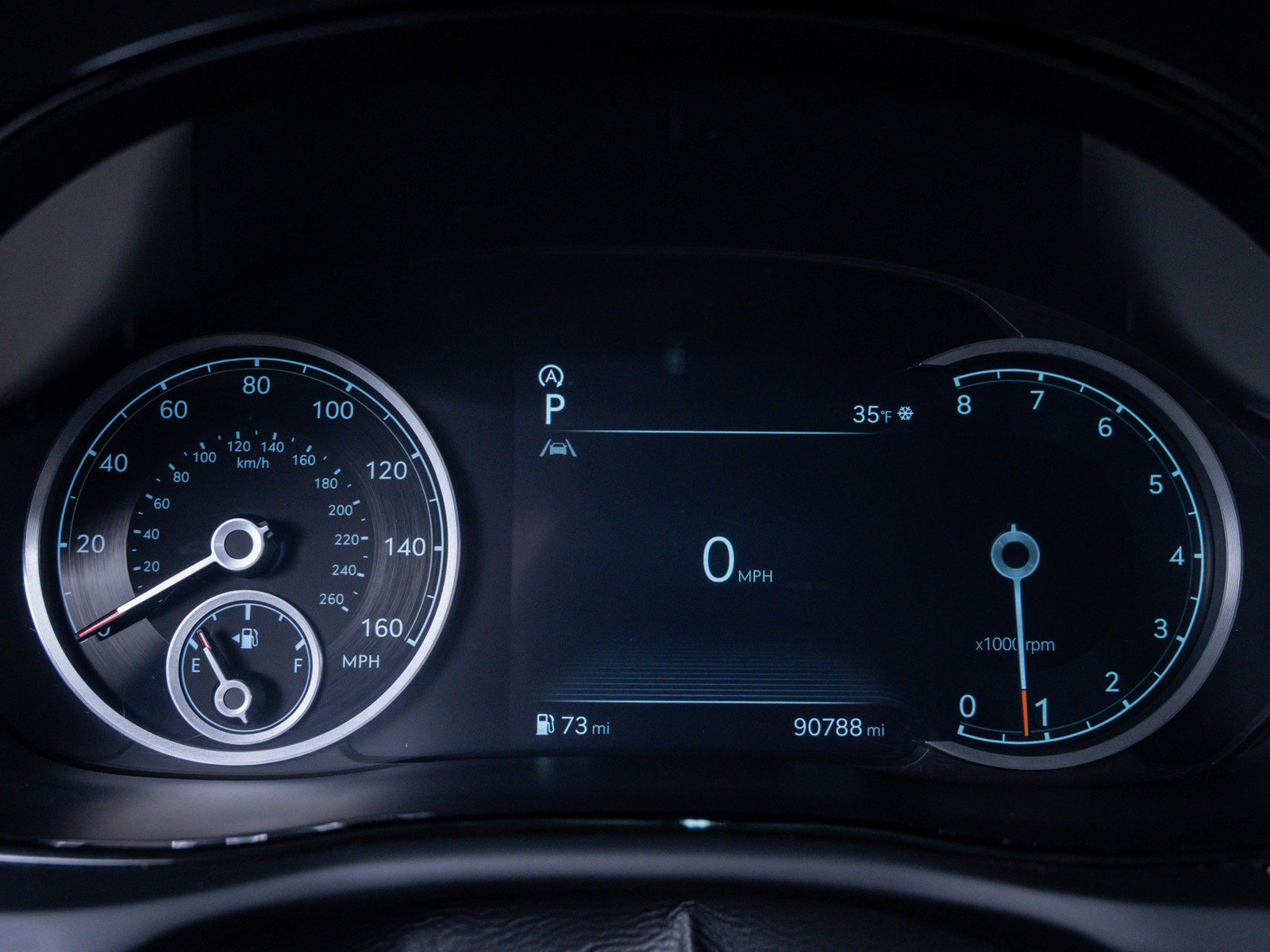 Used 2022 Genesis GV70 2.5T w/ Advanced Package image 24