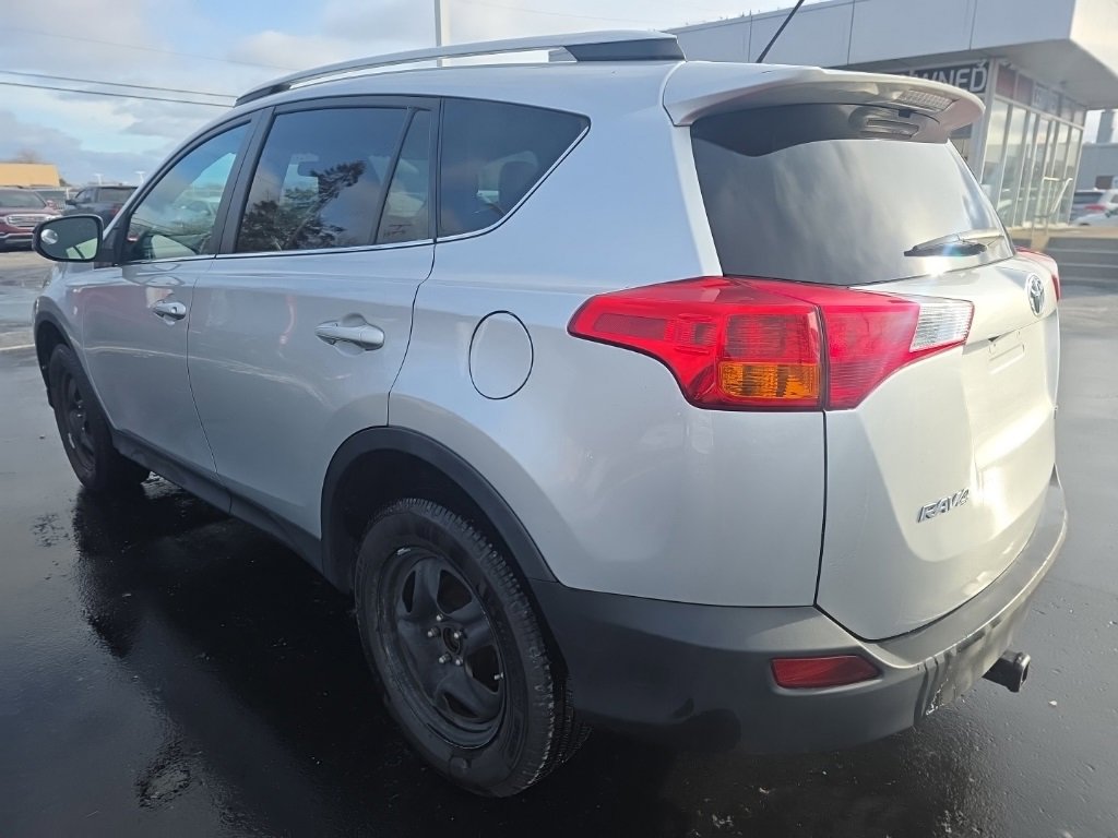 Used 2013 Toyota RAV4 LE image 7