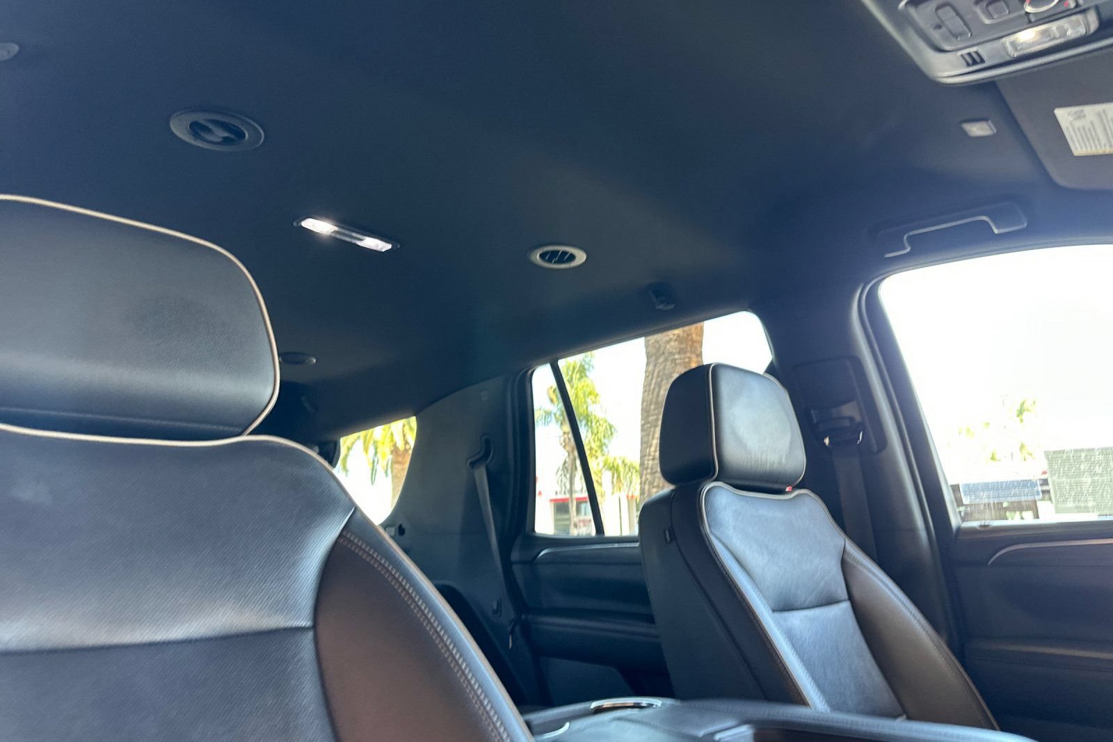 Used 2022 GMC Yukon SLT w/ SLT Luxury Package RWD image 19