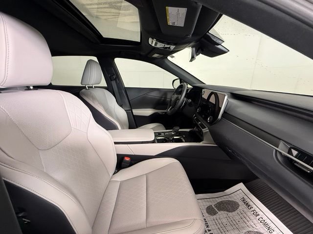 Certified 2026 Lexus RX 350 Premium Plus w/ Accessory Package (2T) FWD image 38