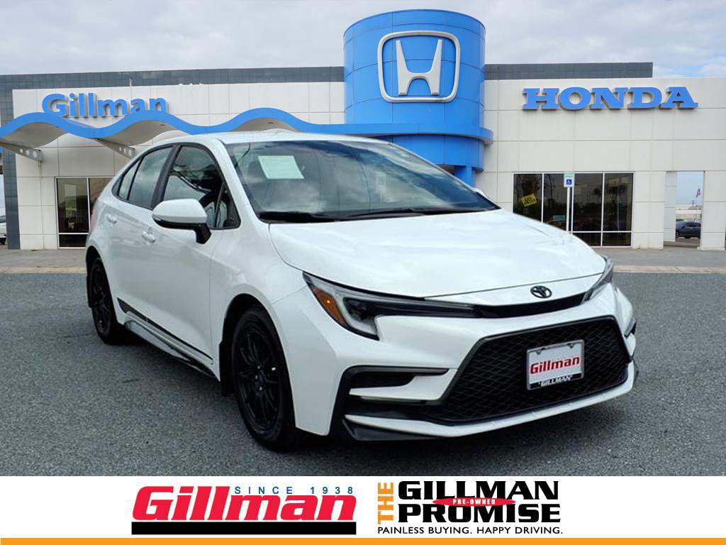 Used 2025 Toyota Corolla SE image 1