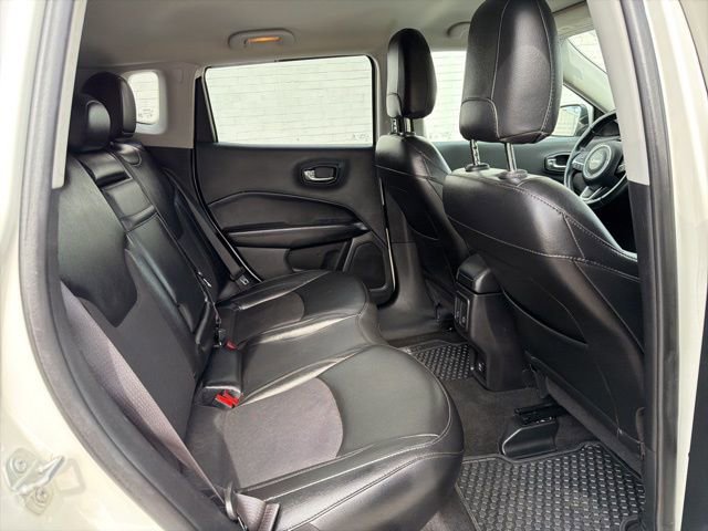 Used 2020 Jeep Compass Latitude image 9