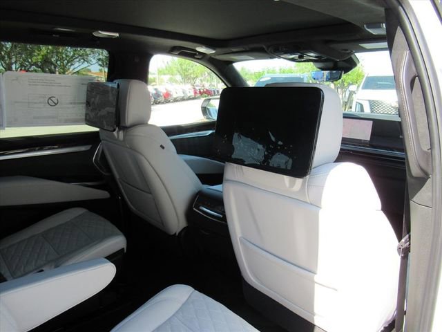 New 2026 Cadillac Escalade ESV Platinum Sport w/ LPO, ONYX Package image 11