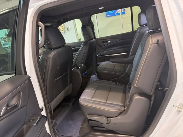 New 2026 Chevrolet Traverse High Country image 23