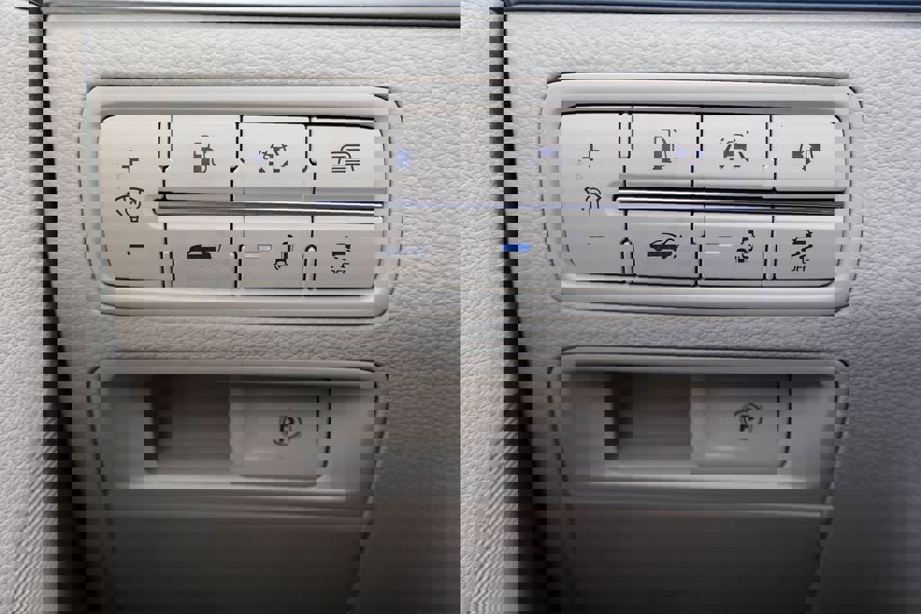 Used 2019 Genesis G80 3.8 w/ Ultimate Package 03 image 21