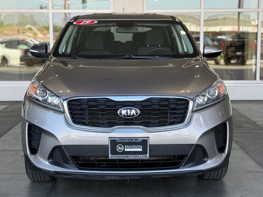Used 2019 Kia Sorento LX image 4