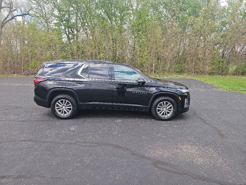 Used 2023 Chevrolet Traverse LT w/ LPO, Floor Liner Package AWD/4WD image 8