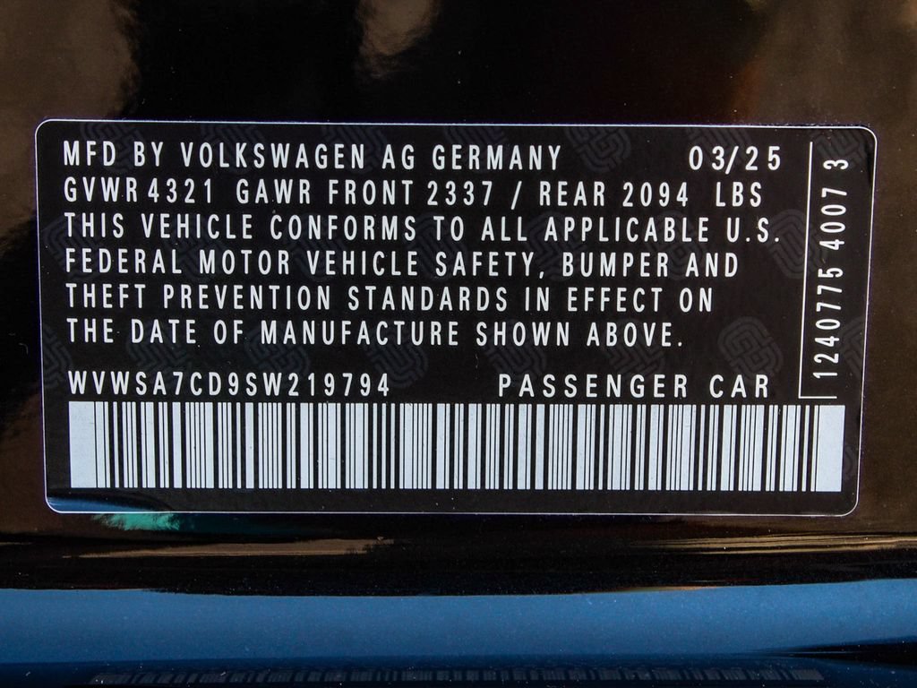 Used 2025 Volkswagen GTI SE FWD image 14