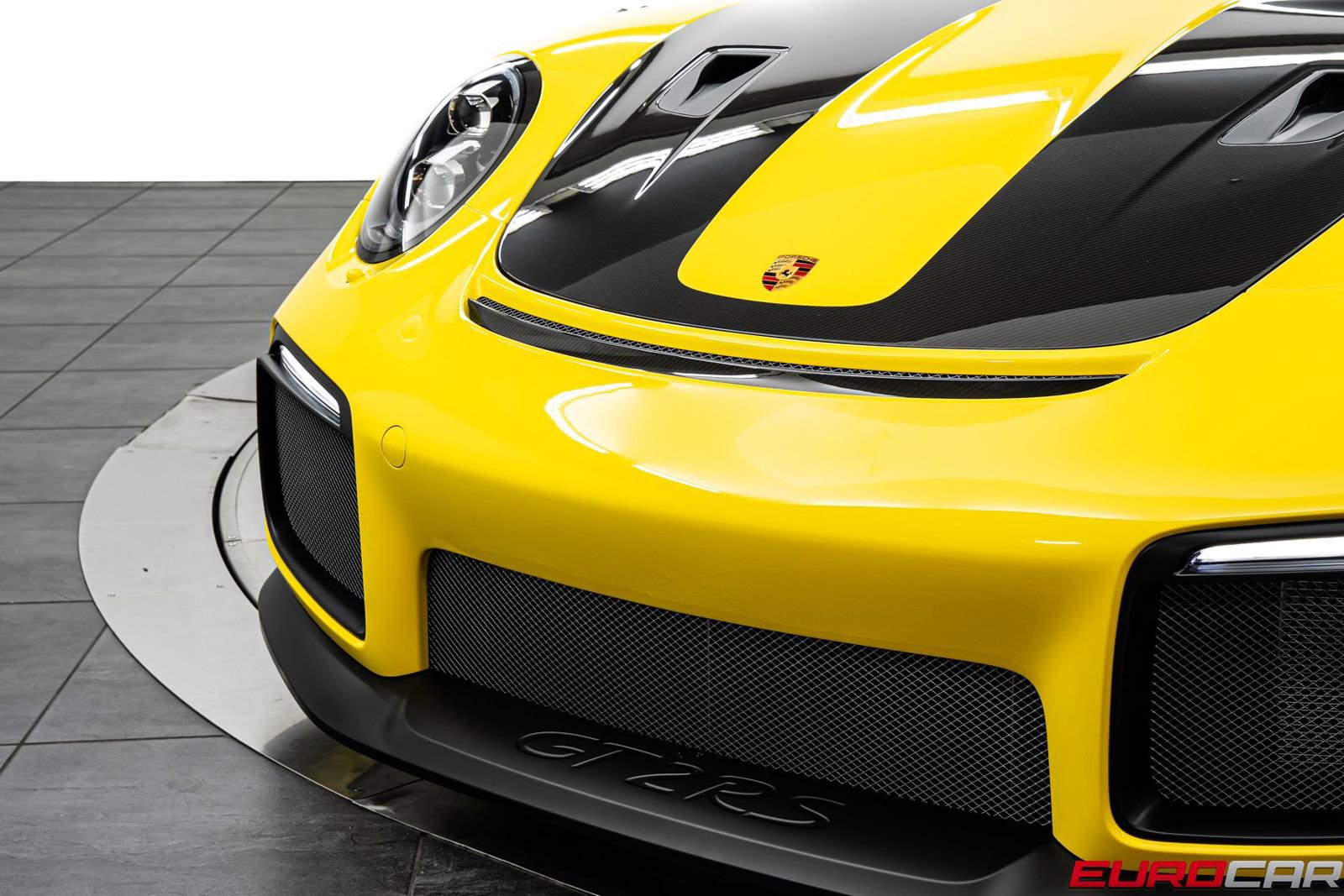 Used 2019 Porsche 911 GT2 RS RWD image 12