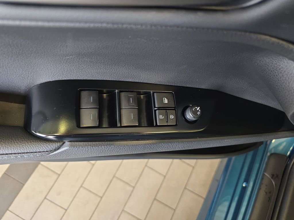 Used 2025 Toyota Camry XSE image 30