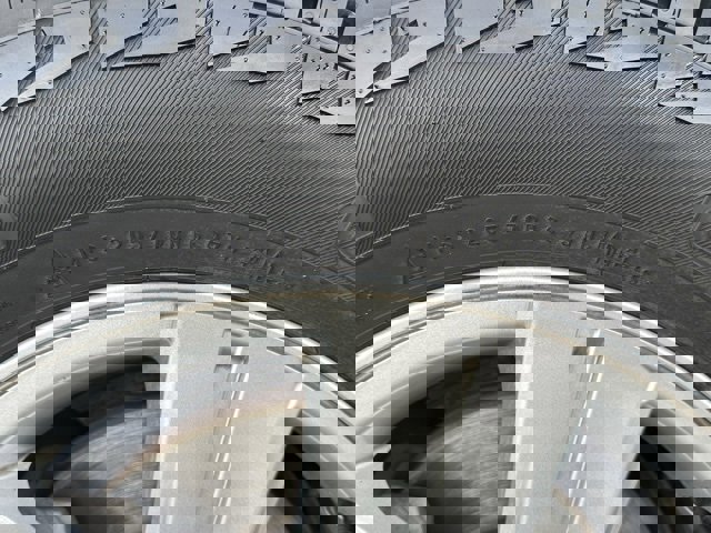 Used 2019 Chevrolet Trax LT w/ LT Convenience Package image 33