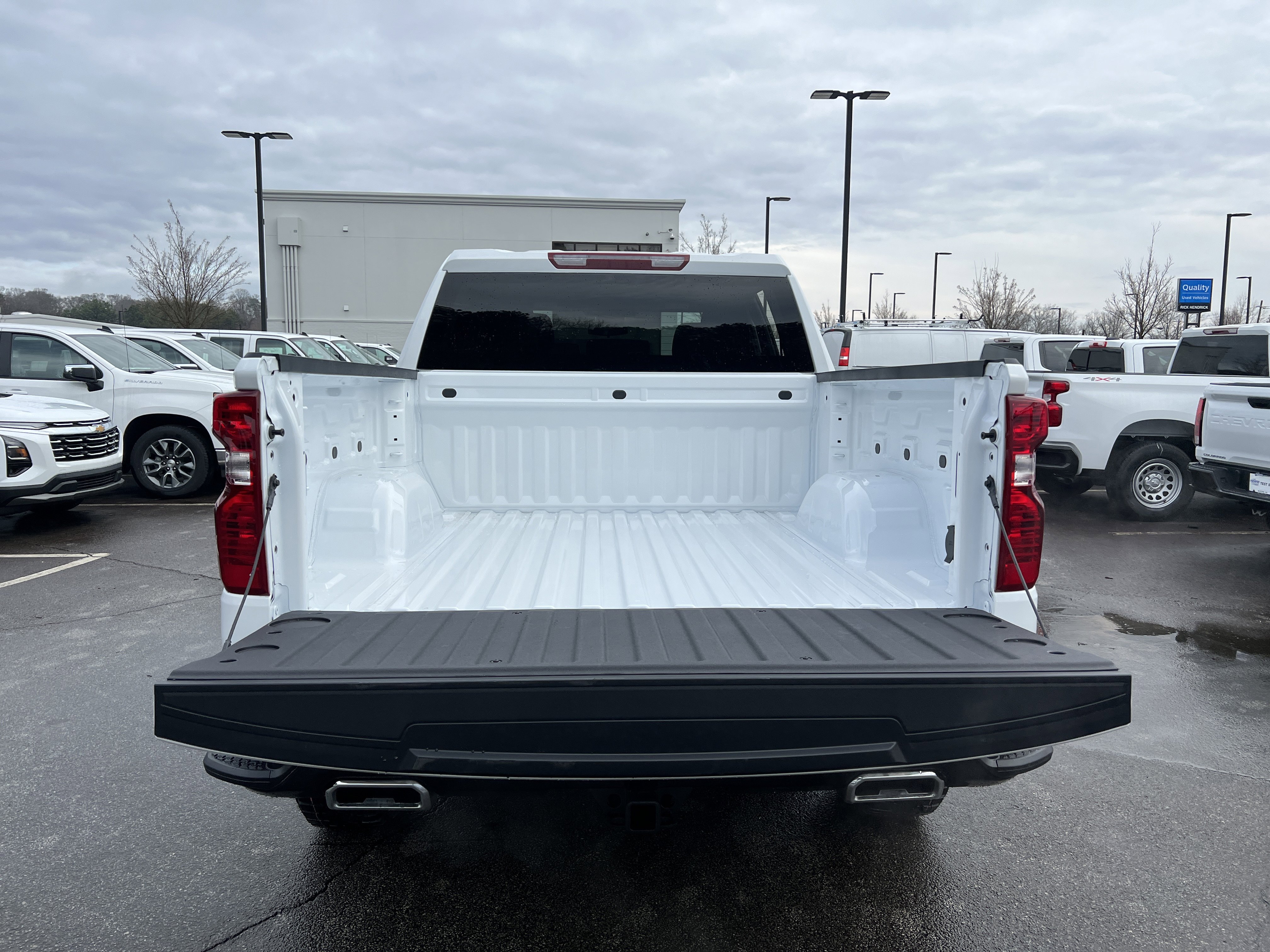 New 2026 Chevrolet Silverado 1500 Custom Trail Boss w/ LPO, Dark Essentials Package image 11