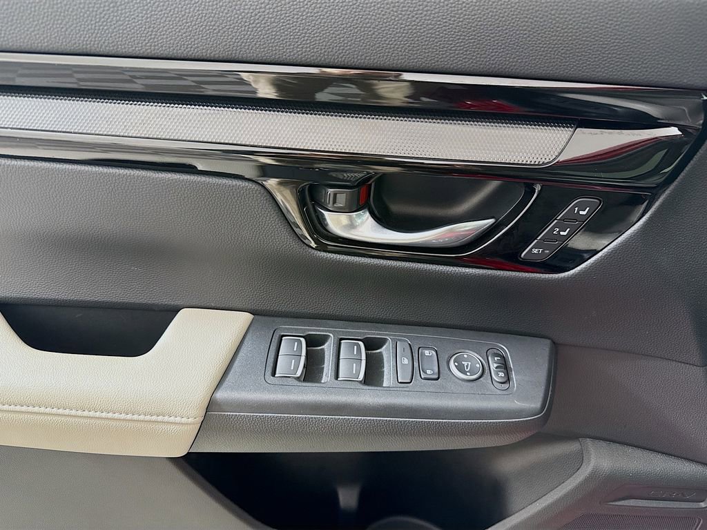 Used 2026 Honda CR-V EX-L image 17