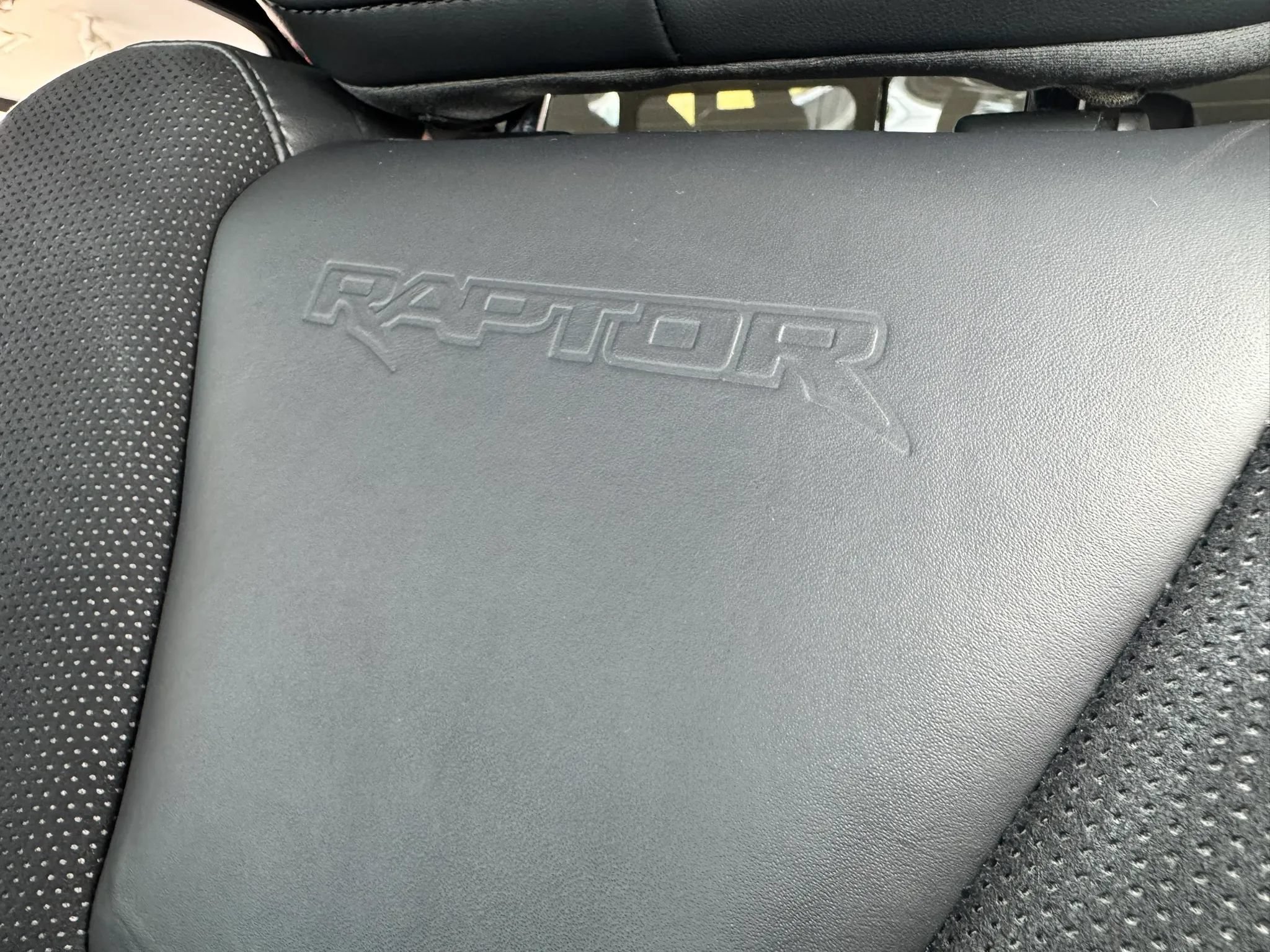 Used 2025 Ford F150 Raptor AWD/4WD image 15
