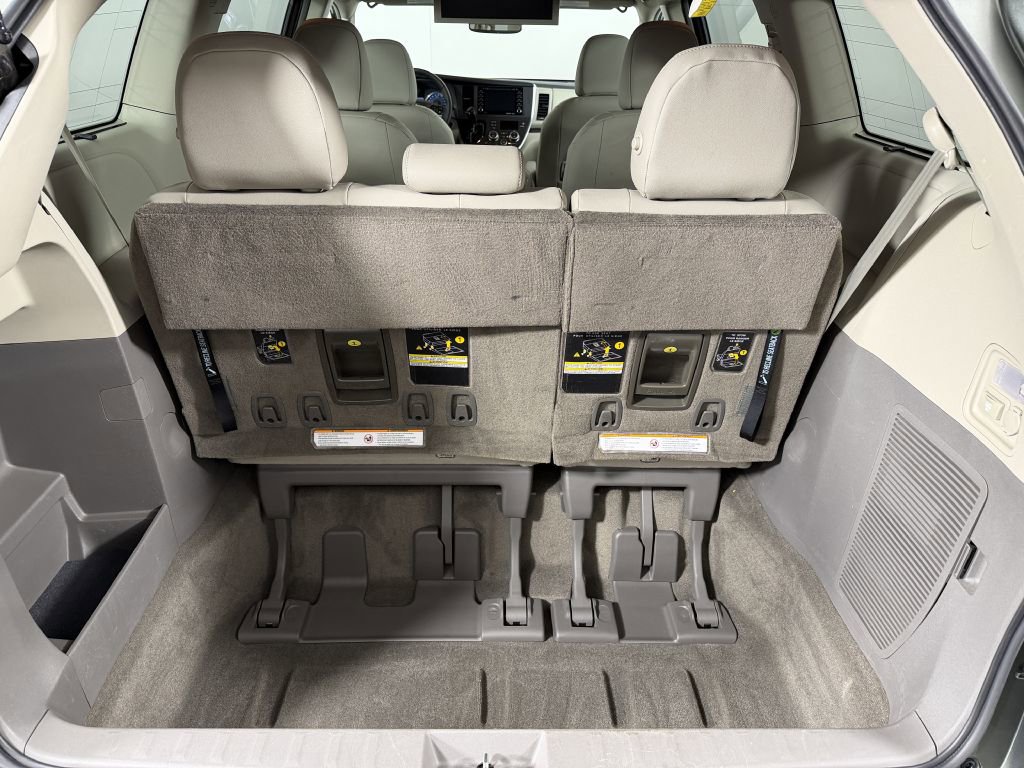 Used 2018 Toyota Sienna XLE Premium w/ Protection Package AWD/4WD image 13
