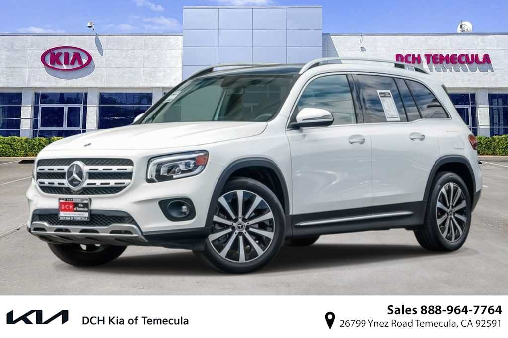 Used 2022 Mercedes-Benz GLB 250 image 1