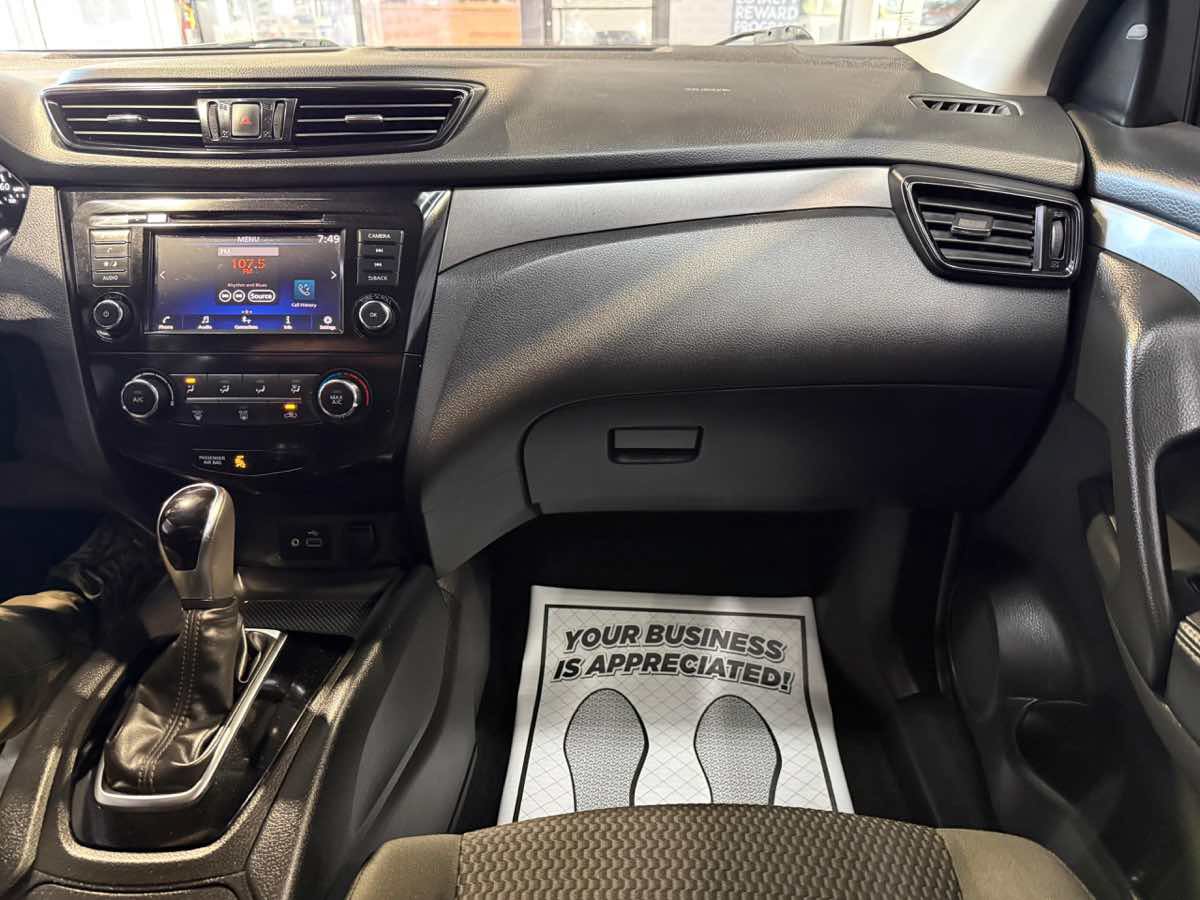 Used 2021 Nissan Rogue Sport S FWD image 15