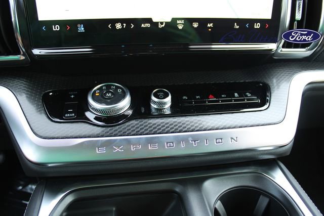 New 2025 Ford Expedition Platinum w/ Stealth Appearance Package image 14