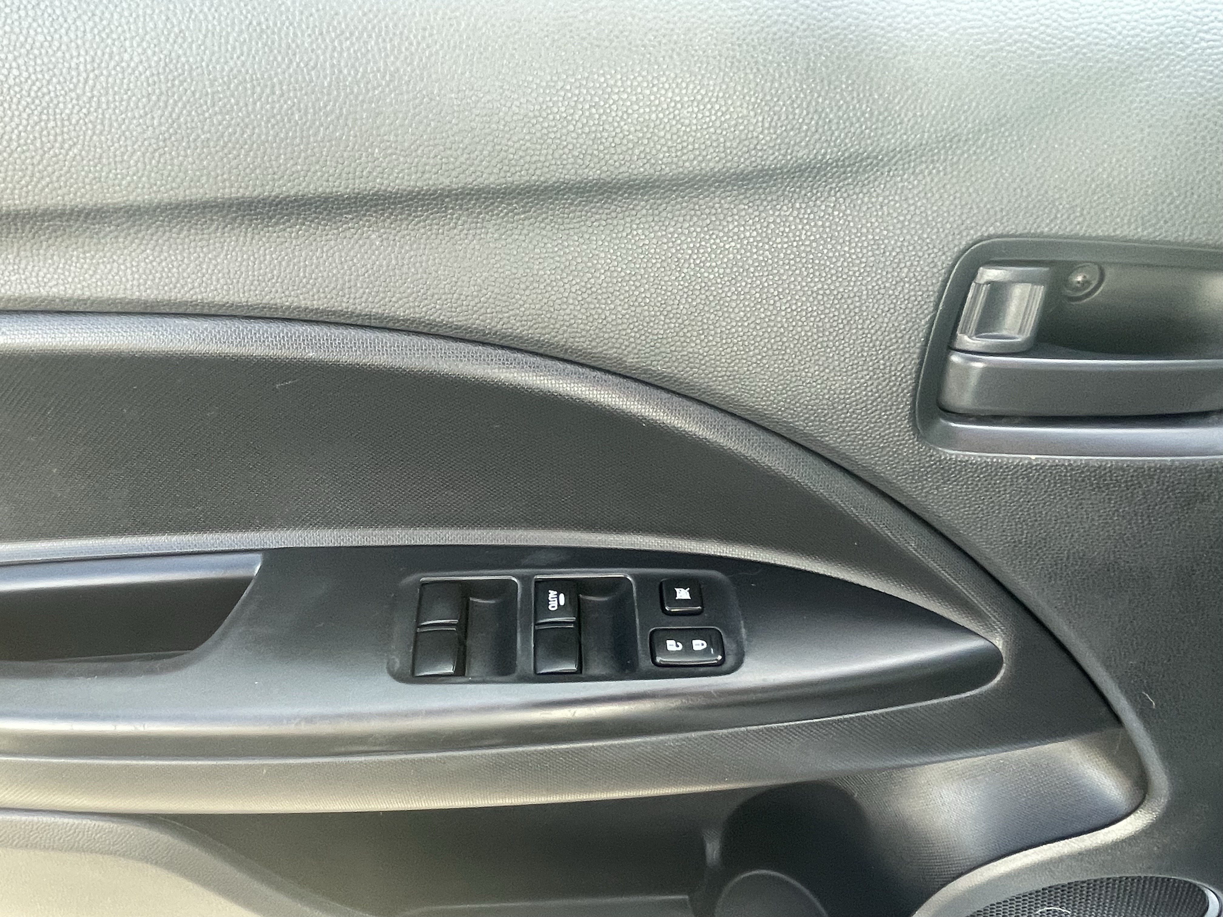 Used 2024 Mitsubishi Mirage G4 ES FWD image 17