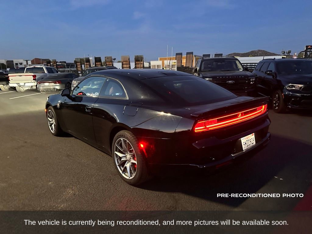 Used 2024 Dodge Charger Daytona Scat Pack w/ Plus Group AWD/4WD image 3
