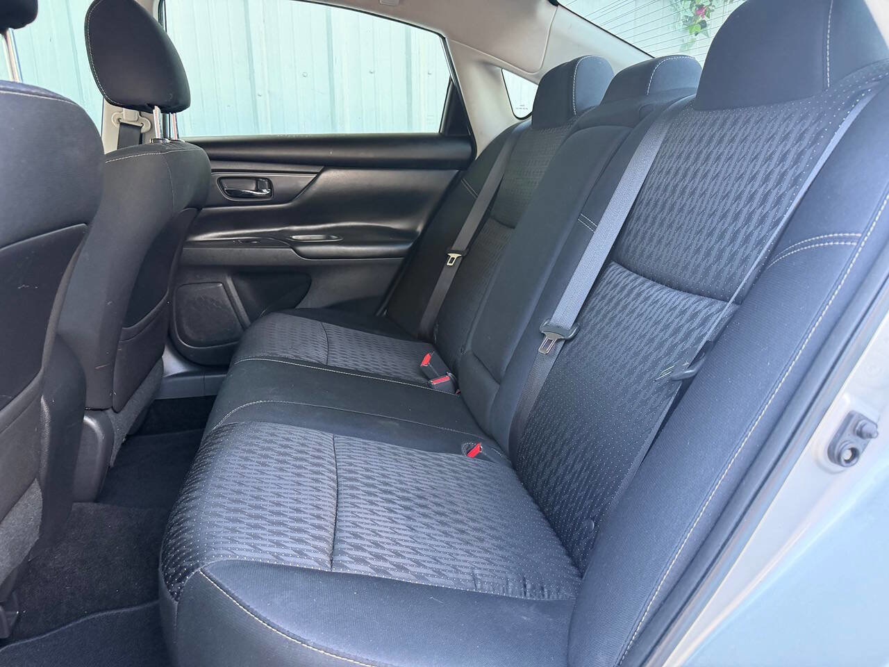 Used 2017 Nissan Altima 2.5 S w/ Power Driver Seat Package FWD image 16