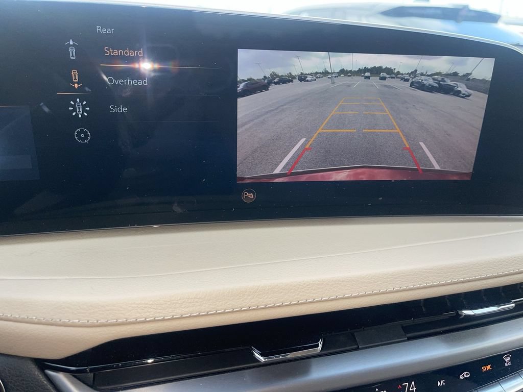 Used 2025 Cadillac XT4 Premium Luxury w/ Technology Package AWD/4WD image 28
