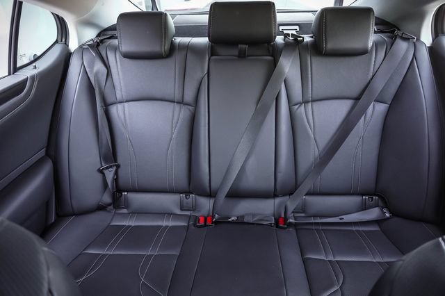 Certified 2025 Lexus ES 300h w/ Luxury Package FWD image 19