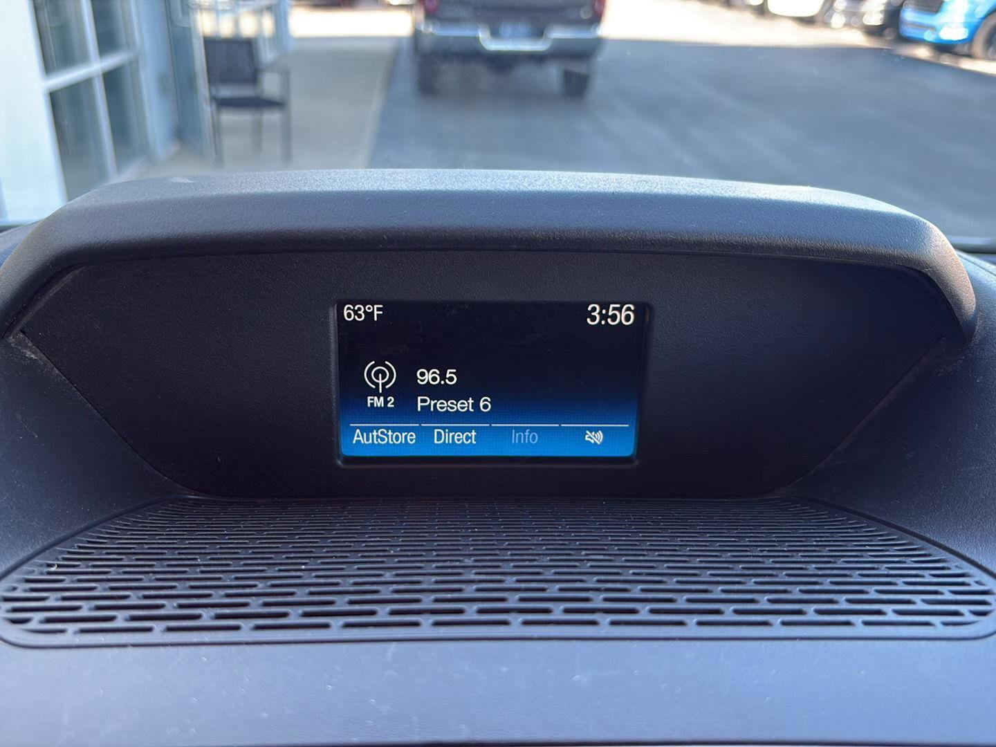 Used 2018 Ford Transit 150 XLT image 13