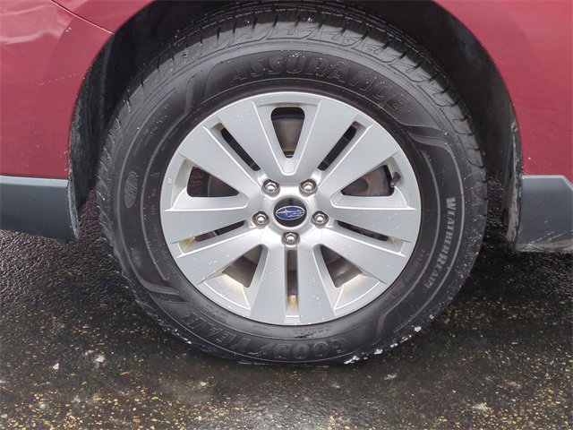 Used 2017 Subaru Outback 2.5i Premium image 32