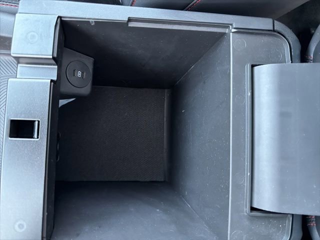 Used 2025 Ford Explorer ST image 40